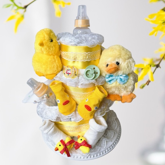 Twins Farm Unisex Diaper Cake Duck and Chick Diaper Cake